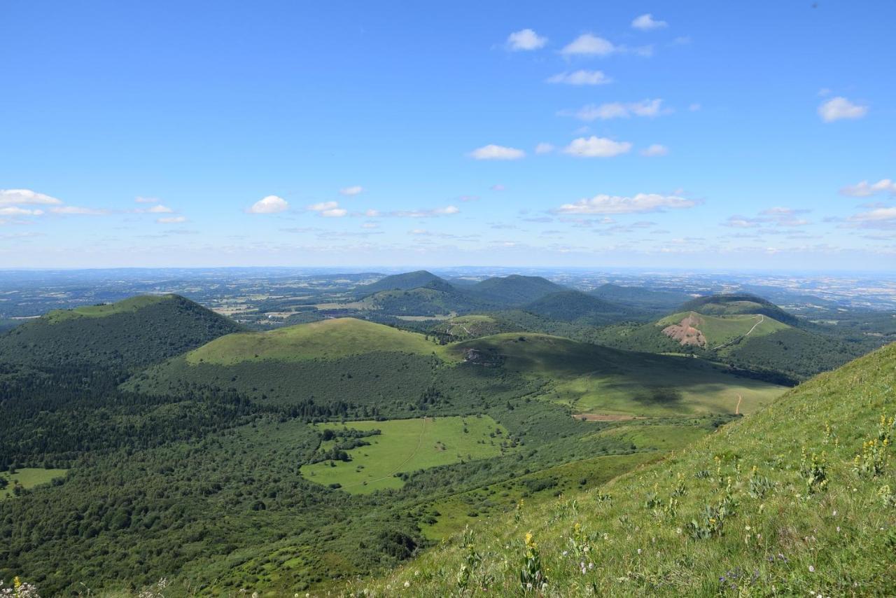 Le Vallon d'Armandine, gîte écologique Auvergne Saint-Hilaire  Exterior foto